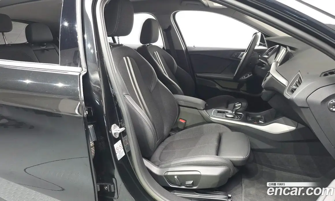 BMW 1 серия 2020 2.0 автомат (гидро), фото 16