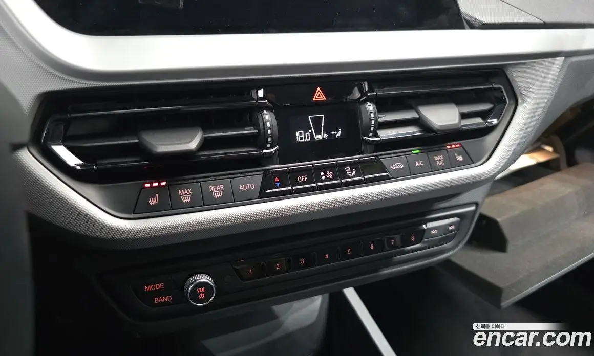 BMW 1 серия 2020 2.0 автомат (гидро), фото 33