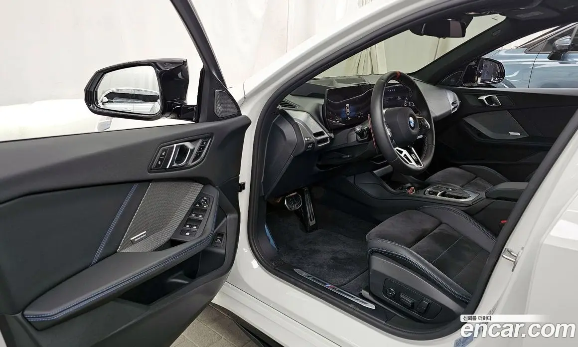 BMW 1 серия 2025 2.0 автомат (гидро), фото 10 BMW 1 серия 2025 2.0 автомат (гидро), фото 10