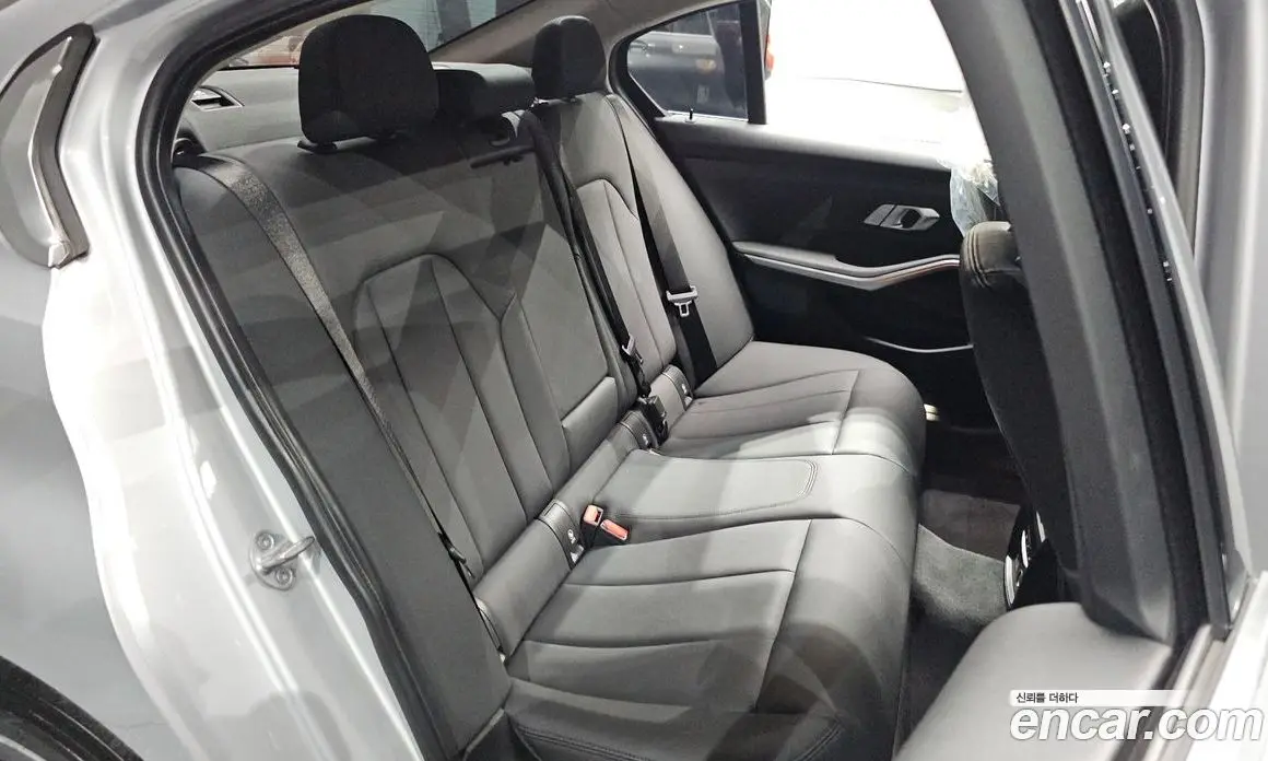 BMW 3 серия 2019 2.0 автомат (гидро), фото 17