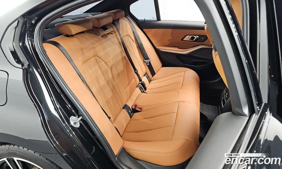 BMW 3 серия 2023 2.0 автомат (гидро), фото 17