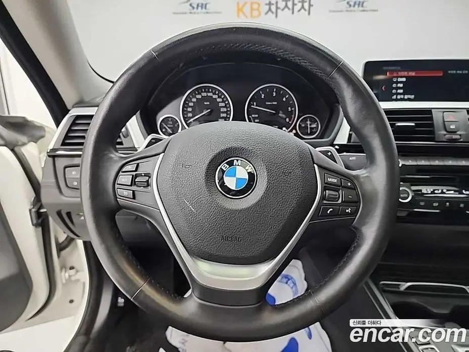 BMW 4 серия 2018 2.0 автомат (гидро), фото 9