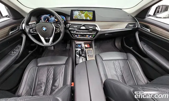 BMW 5 серия 2018 2.0 автомат (гидро), миниатюра 7