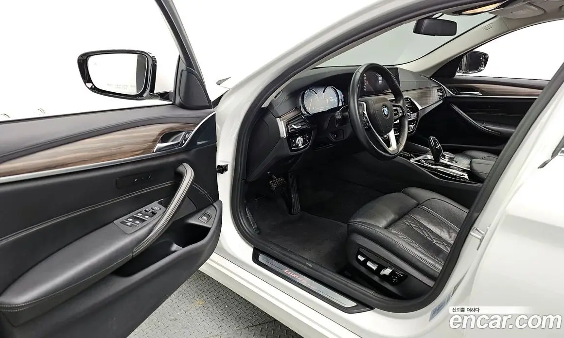 BMW 5 серия 2018 2.0 автомат (гидро), фото 10