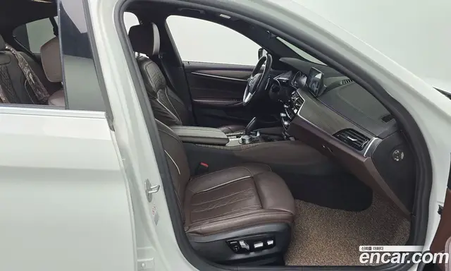 BMW 5 серия 2018 2.0 автомат (гидро), миниатюра 11