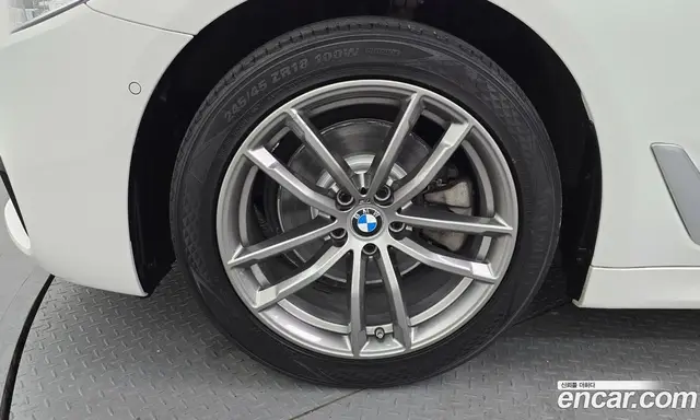 BMW 5 серия 2018 2.0 автомат (гидро), миниатюра 5