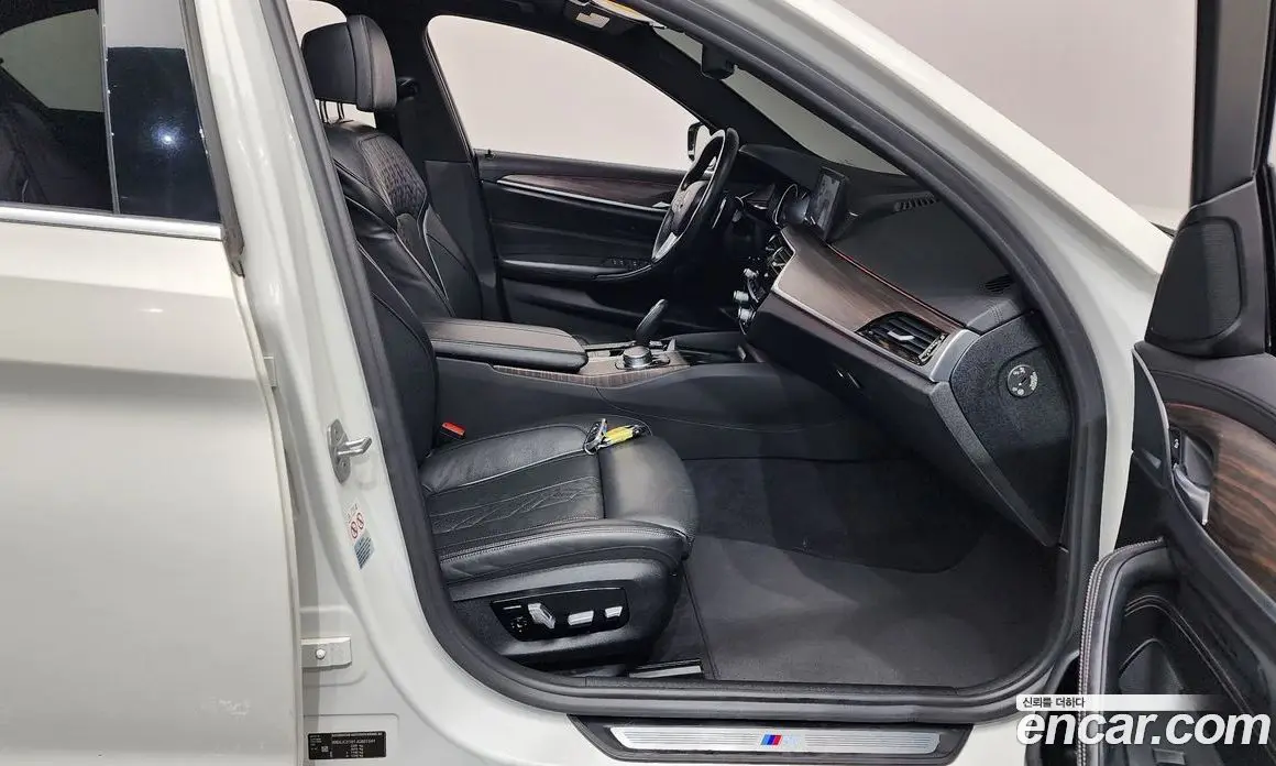 BMW 5 серия 2018 2.0 автомат (гидро), фото 11