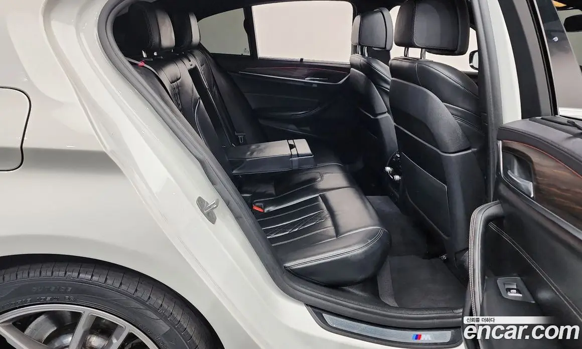 BMW 5 серия 2018 2.0 автомат (гидро), фото 12
