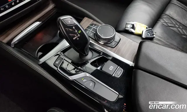 BMW 5 серия 2018 2.0 автомат (гидро), миниатюра 9