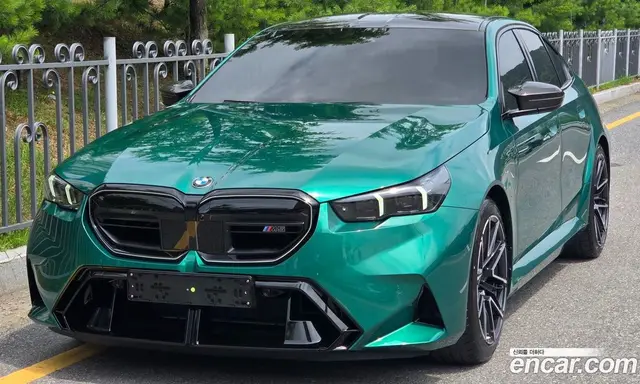 BMW M5 2026 4.4 автомат (гидро), миниатюра 1