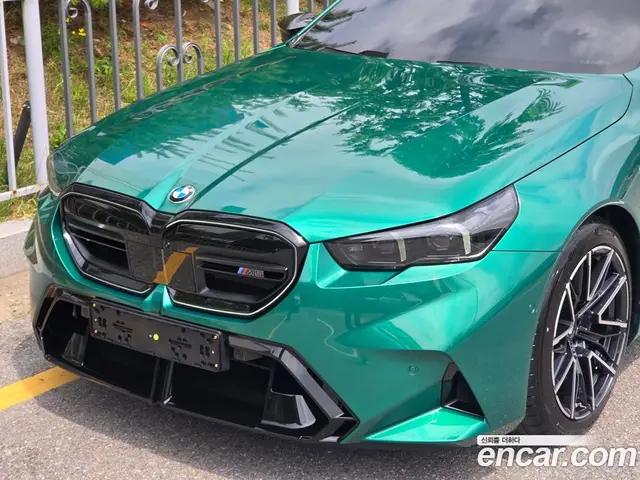 BMW M5 2026 4.4 автомат (гидро), миниатюра 2