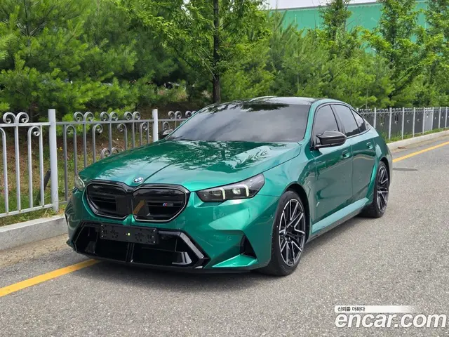 BMW M5 2026 4.4 автомат (гидро), миниатюра 6