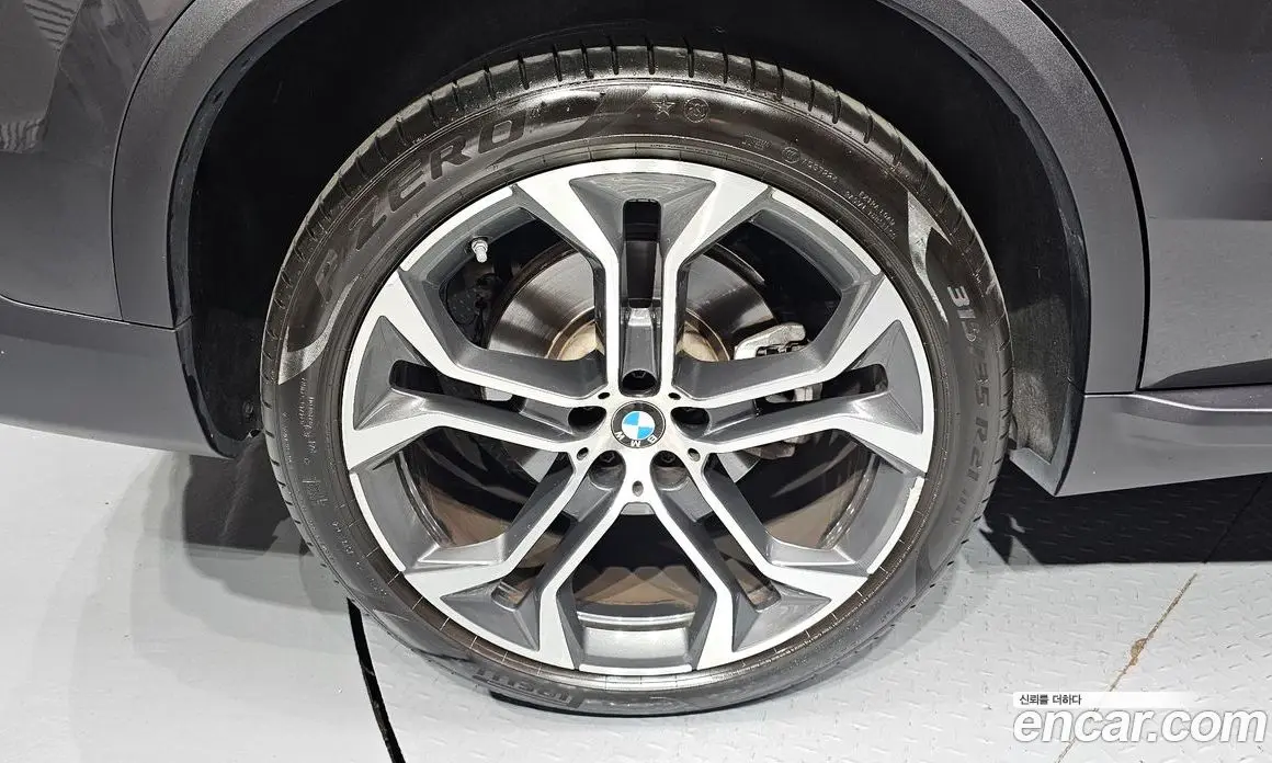 BMW X5 2022 3.0 автомат (гидро), фото 5