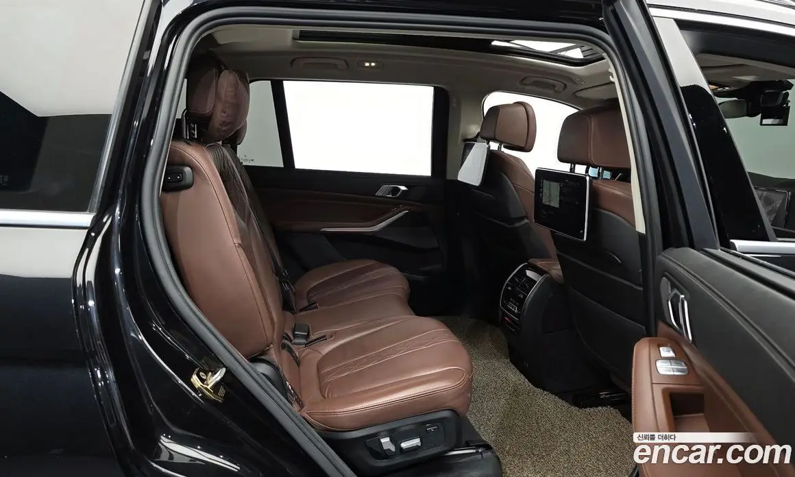 BMW X7 2020 3.0 автомат (гидро), фото 16