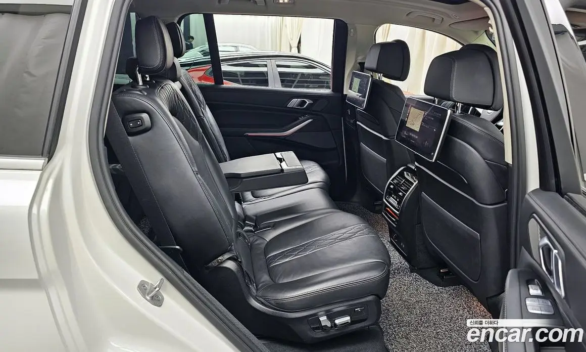 BMW X7 2021 3.0 автомат (гидро), фото 12