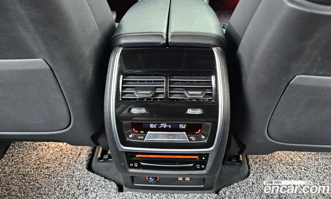 BMW X7 2021 3.0 автомат (гидро), фото 17