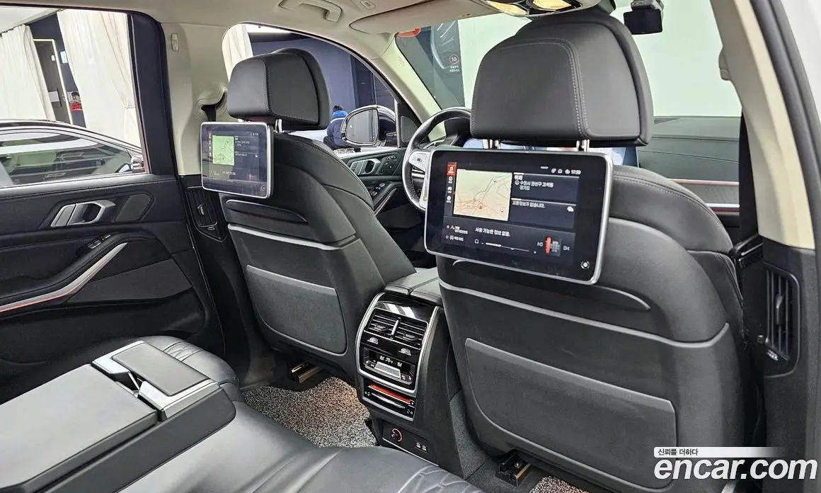 BMW X7 2021 3.0 автомат (гидро), фото 18