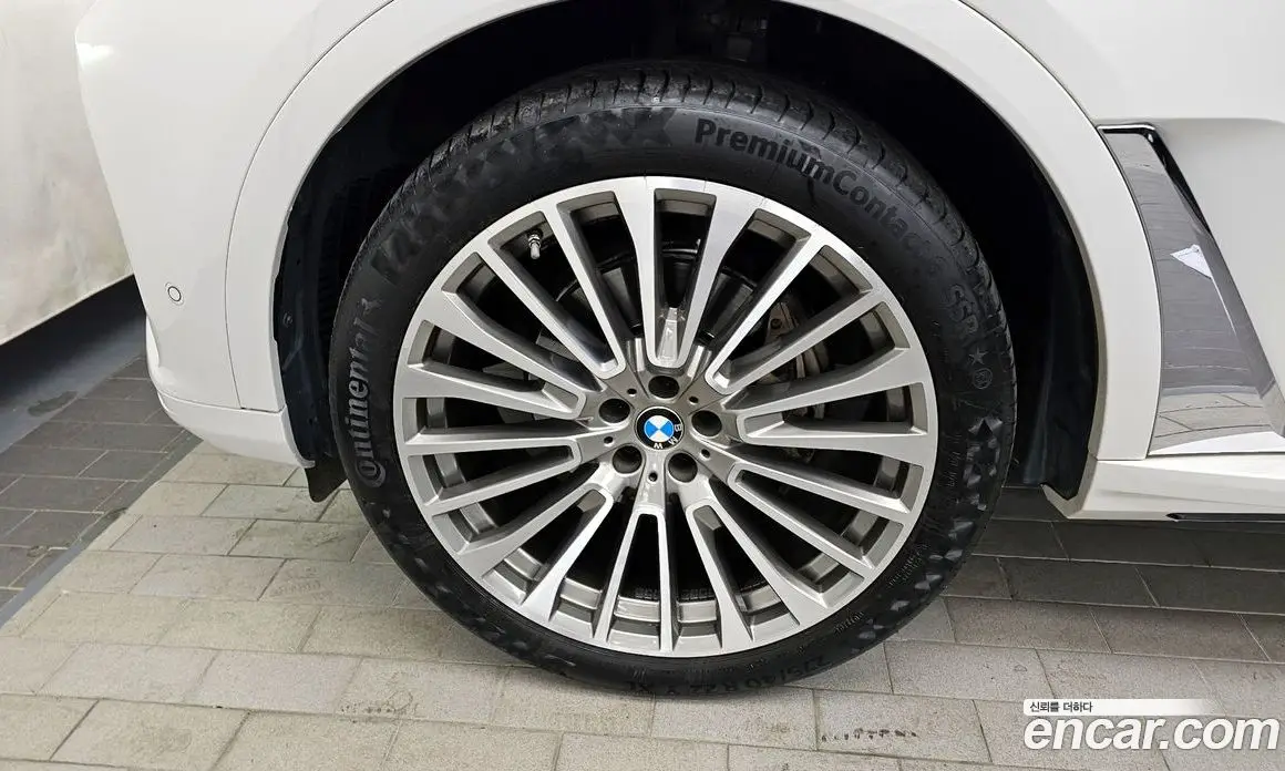 BMW X7 2021 3.0 автомат (гидро), фото 5