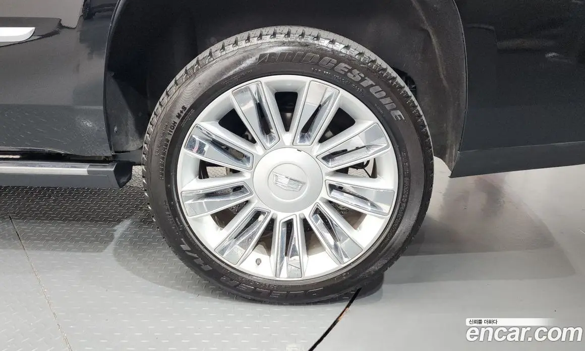 Cadillac Escalade 2019 6.2 автомат (гидро), фото 6