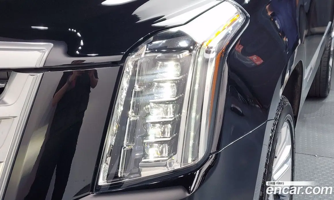 Cadillac Escalade 2019 6.2 автомат (гидро), фото 7