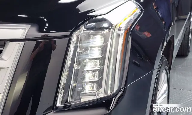 Cadillac Escalade 2019 6.2 автомат (гидро), миниатюра 7