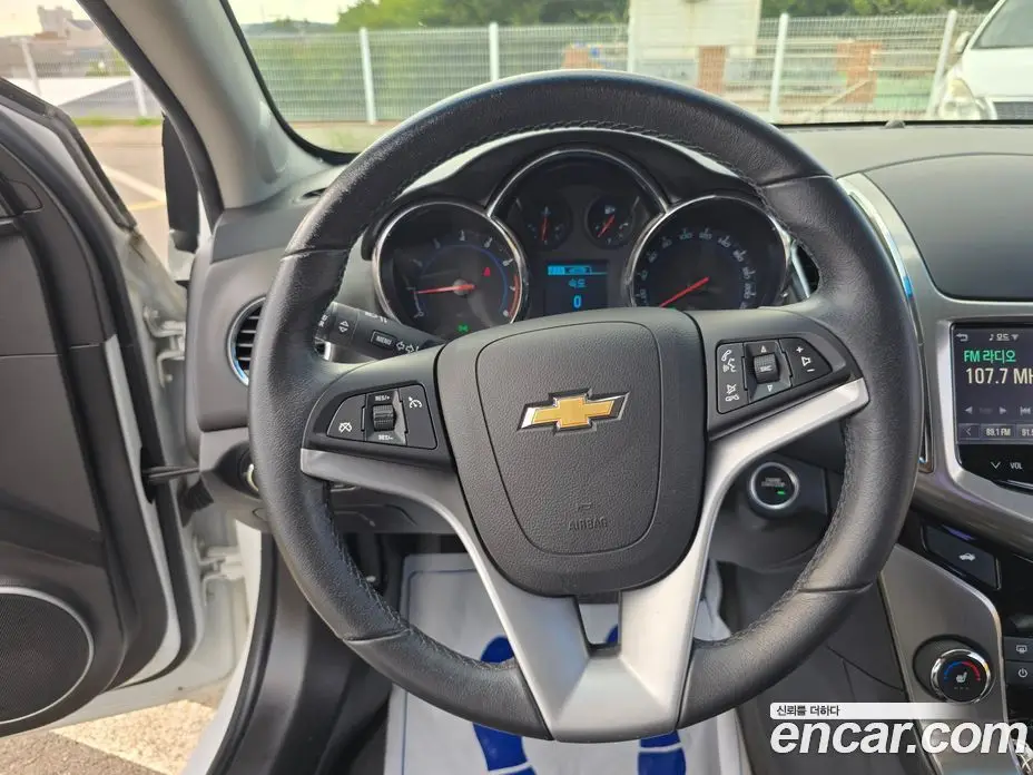 Chevrolet Cruze 2015 1.4 автомат (гидро), фото 9