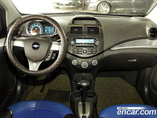 Chevrolet Spark 2014 1.0 автомат (гидро), миниатюра 7