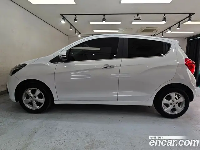 Chevrolet Spark 2016 1.0 автомат (гидро), миниатюра 5