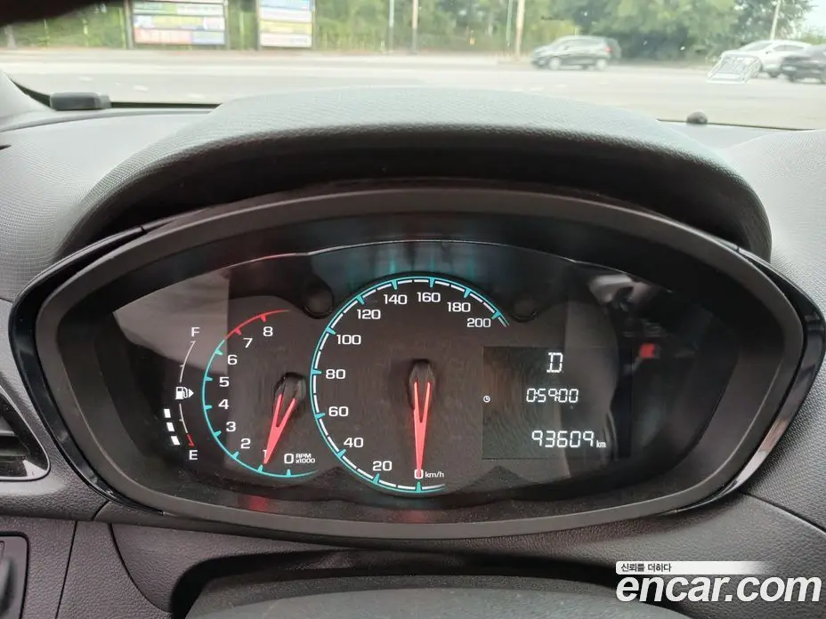 Chevrolet Spark 2016 1.0 автомат (гидро), фото 8
