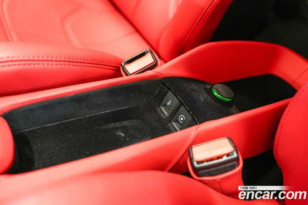 Ferrari 488 2016 3.9 автомат (гидро), фото 16 Ferrari 488 2016 3.9 автомат (гидро), фото 16