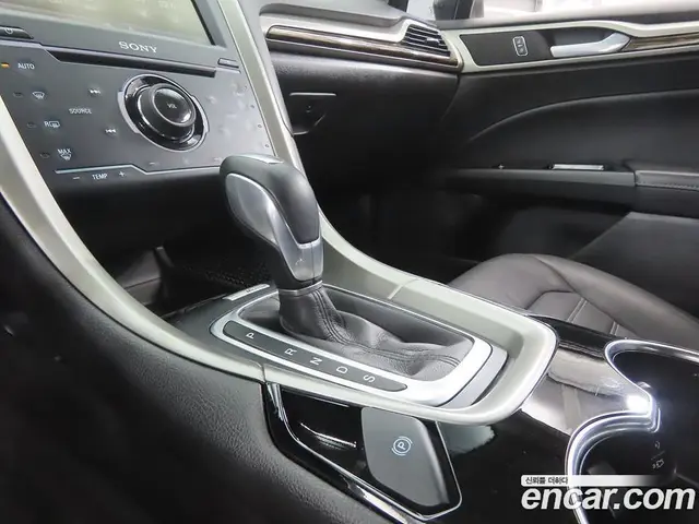 Ford Fusion 2014 2.0 автомат (гидро), миниатюра 12