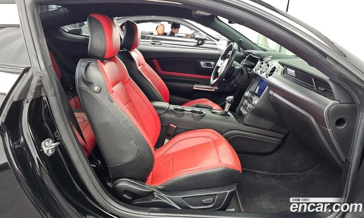 Ford Mustang 2022 2.3 автомат (гидро), фото 11 Ford Mustang 2022 2.3 автомат (гидро), фото 11