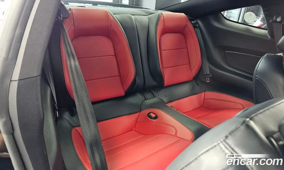 Ford Mustang 2022 2.3 автомат (гидро), фото 12 Ford Mustang 2022 2.3 автомат (гидро), фото 12