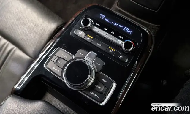 Genesis EQ900 2016 3.8 автомат (гидро), миниатюра 10 Genesis EQ900 2016 3.8 автомат (гидро), миниатюра 10