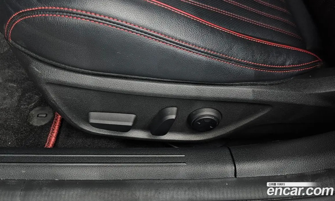 Genesis G70 2021 2.0 автомат (гидро), фото 31