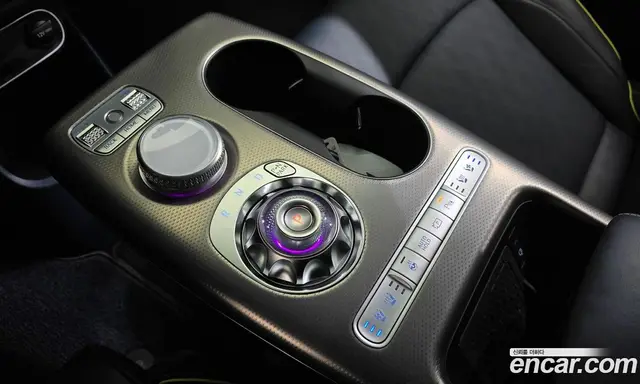 Genesis GV60 2022 0.1 автомат (гидро), миниатюра 12