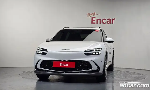 Genesis GV60 2022 0.1 автомат (гидро), миниатюра 3