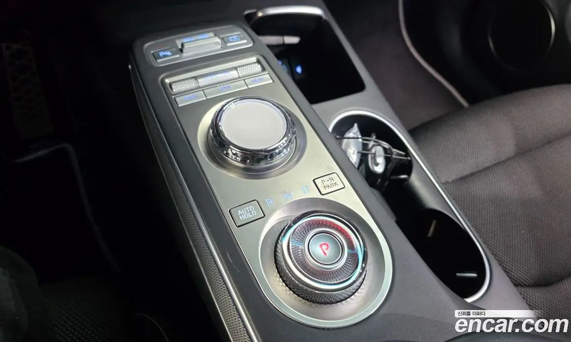 Genesis GV70 2021 2.5 автомат (гидро), фото 12