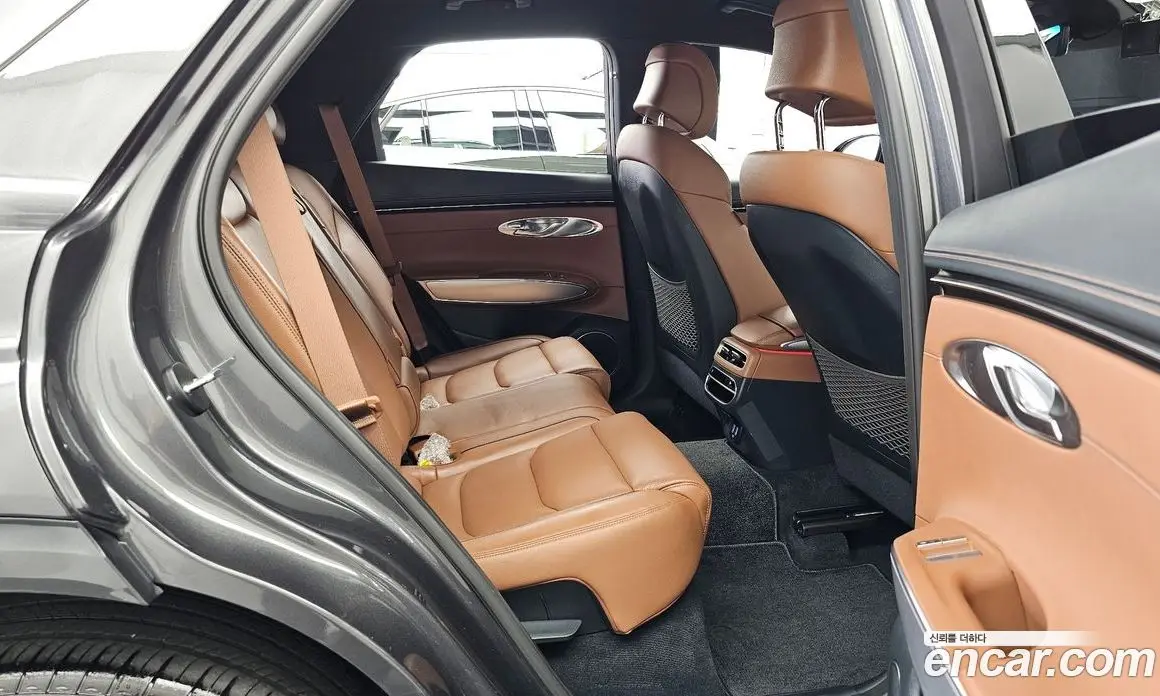 Genesis GV70 2023 2.5 автомат (гидро), фото 12