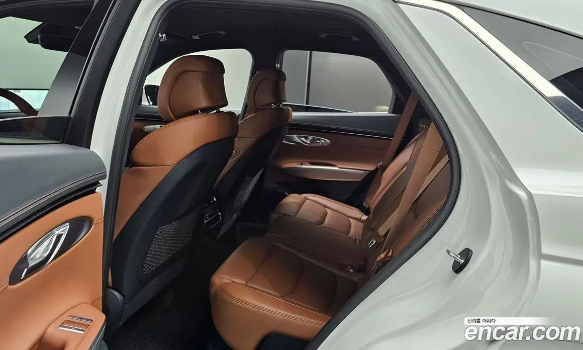 Genesis GV70 2023 2.5 автомат (гидро), фото 11