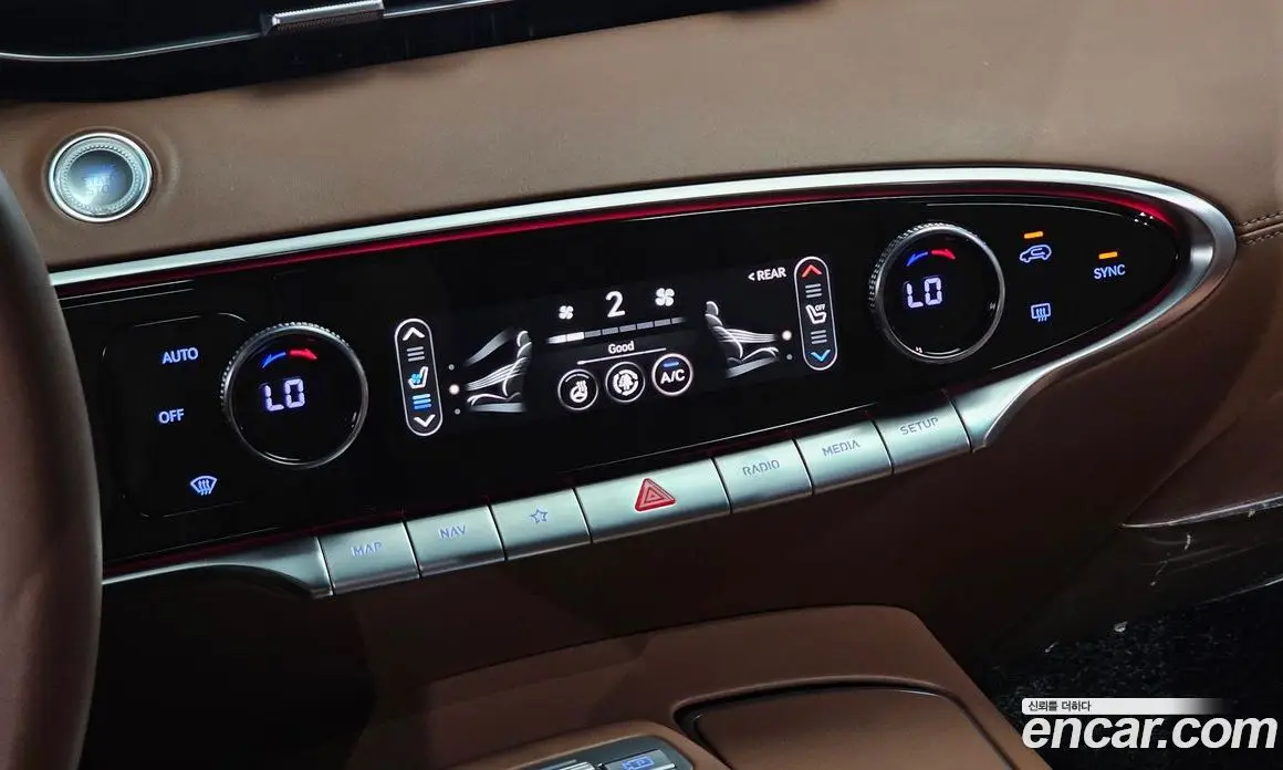 Genesis GV70 2023 2.5 автомат (гидро), фото 18
