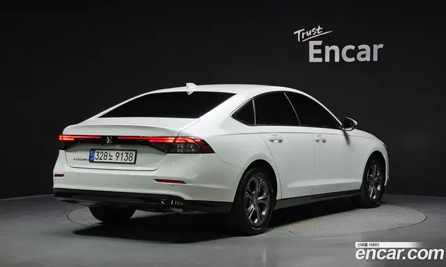 Honda Accord 2024 1.5 автомат (гидро), миниатюра 2