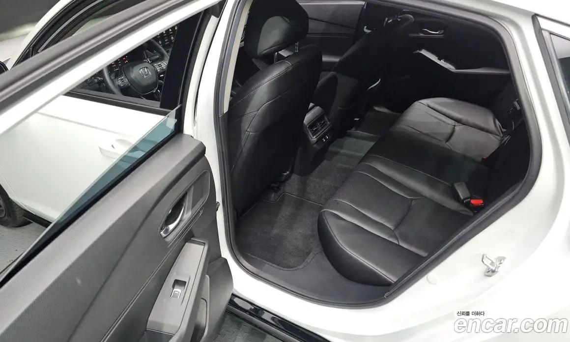 Honda Accord 2024 1.5 автомат (гидро), фото 16
