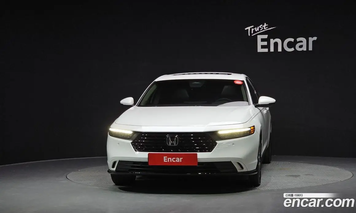 Honda Accord 2024 1.5 автомат (гидро), фото 3