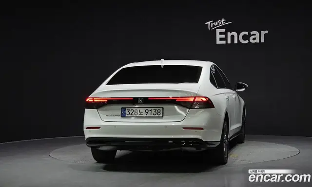Honda Accord 2024 1.5 автомат (гидро), миниатюра 4
