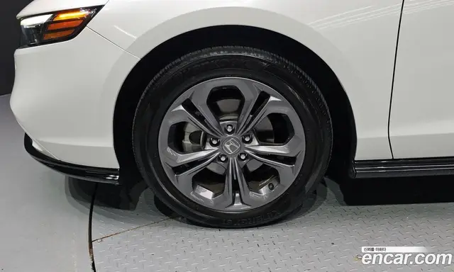 Honda Accord 2024 1.5 автомат (гидро), миниатюра 5