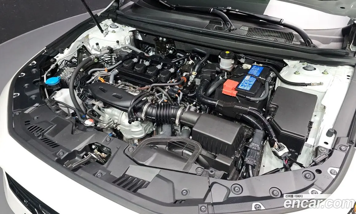 Honda Accord 2024 1.5 автомат (гидро), фото 6