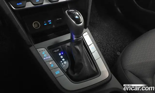 Hyundai Avante 2019 1.6 автомат (гидро), миниатюра 12