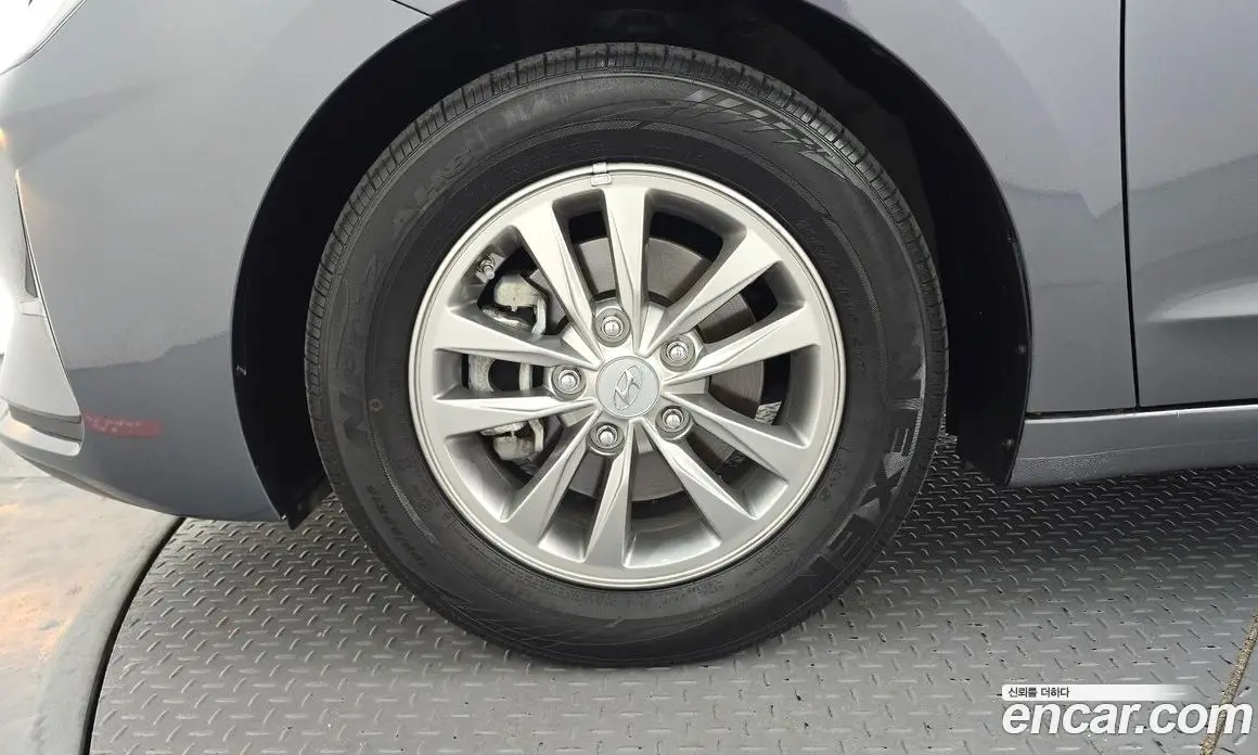 Hyundai Avante 2019 1.6 автомат (гидро), фото 5 Hyundai Avante 2019 1.6 автомат (гидро), фото 5