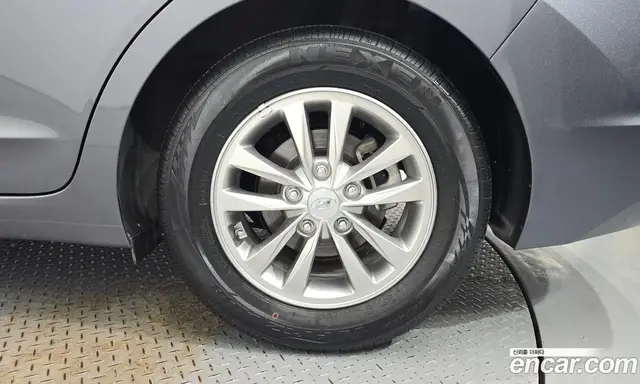 Hyundai Avante 2019 1.6 автомат (гидро), миниатюра 7 Hyundai Avante 2019 1.6 автомат (гидро), миниатюра 7